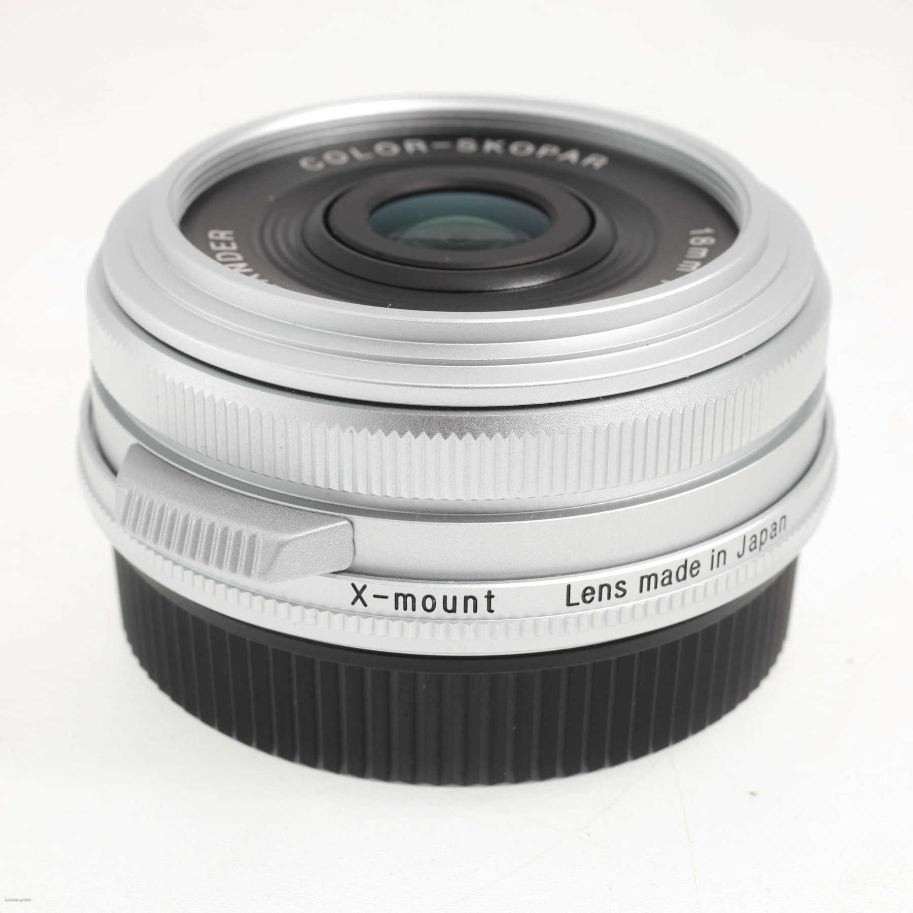 Voigtländer 18mm f/2.8 Color Skopar aspherical silver (Fujifilm X) Voigtländer 18mm f/2.8 Color Skopar aspherical silver (Fujifilm X)