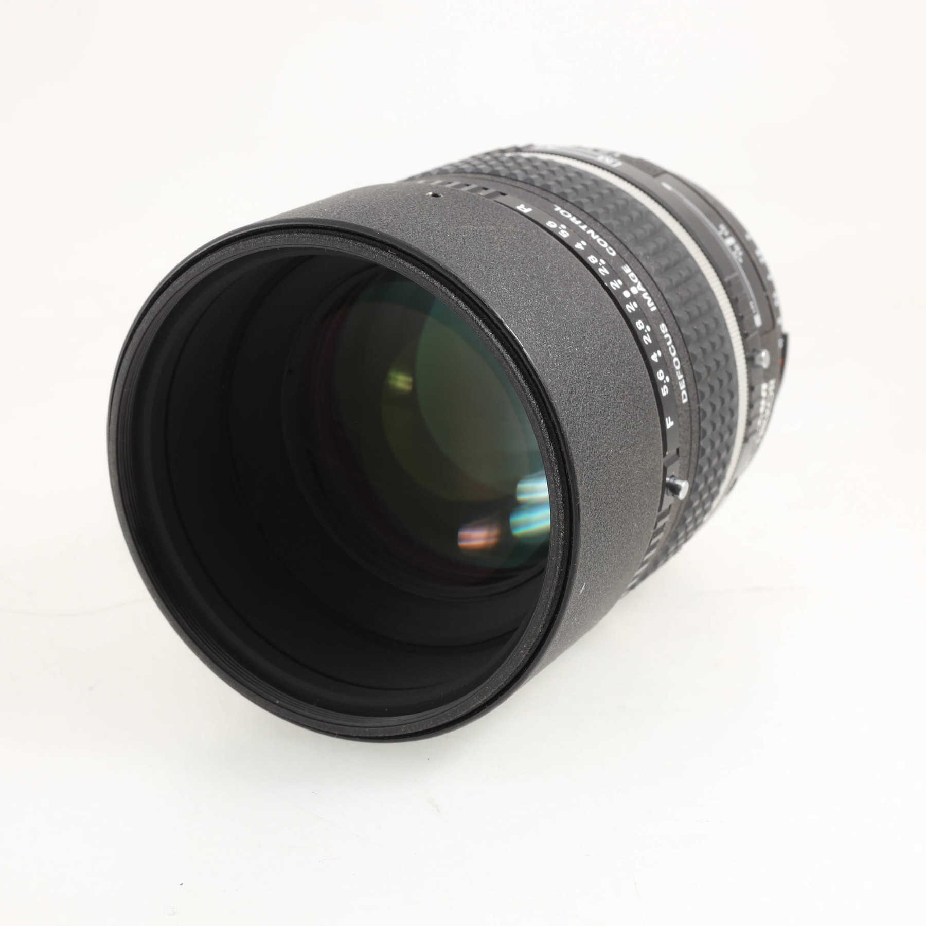 Nikon AF DC-Nikkor 105mm f/2D Nikon AF DC-Nikkor 105mm f/2D