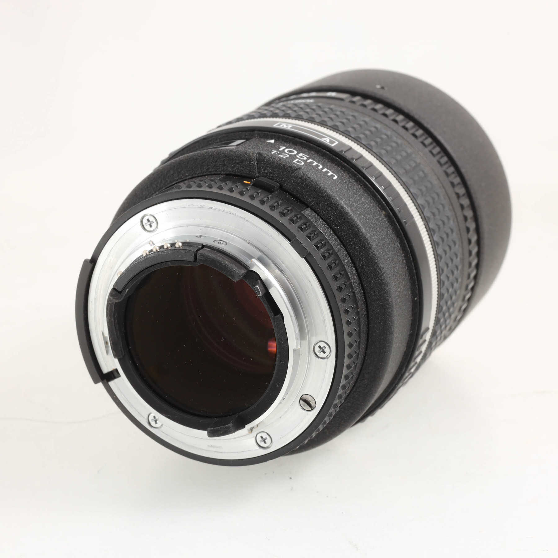 Nikon AF DC-Nikkor 105mm f/2D Nikon AF DC-Nikkor 105mm f/2D
