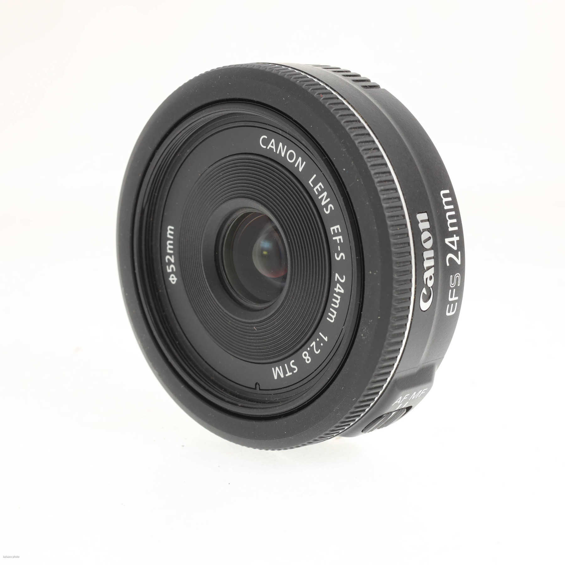Canon EF-S 24mm f/2.8 STM Canon EF-S 24mm f/2.8 STM