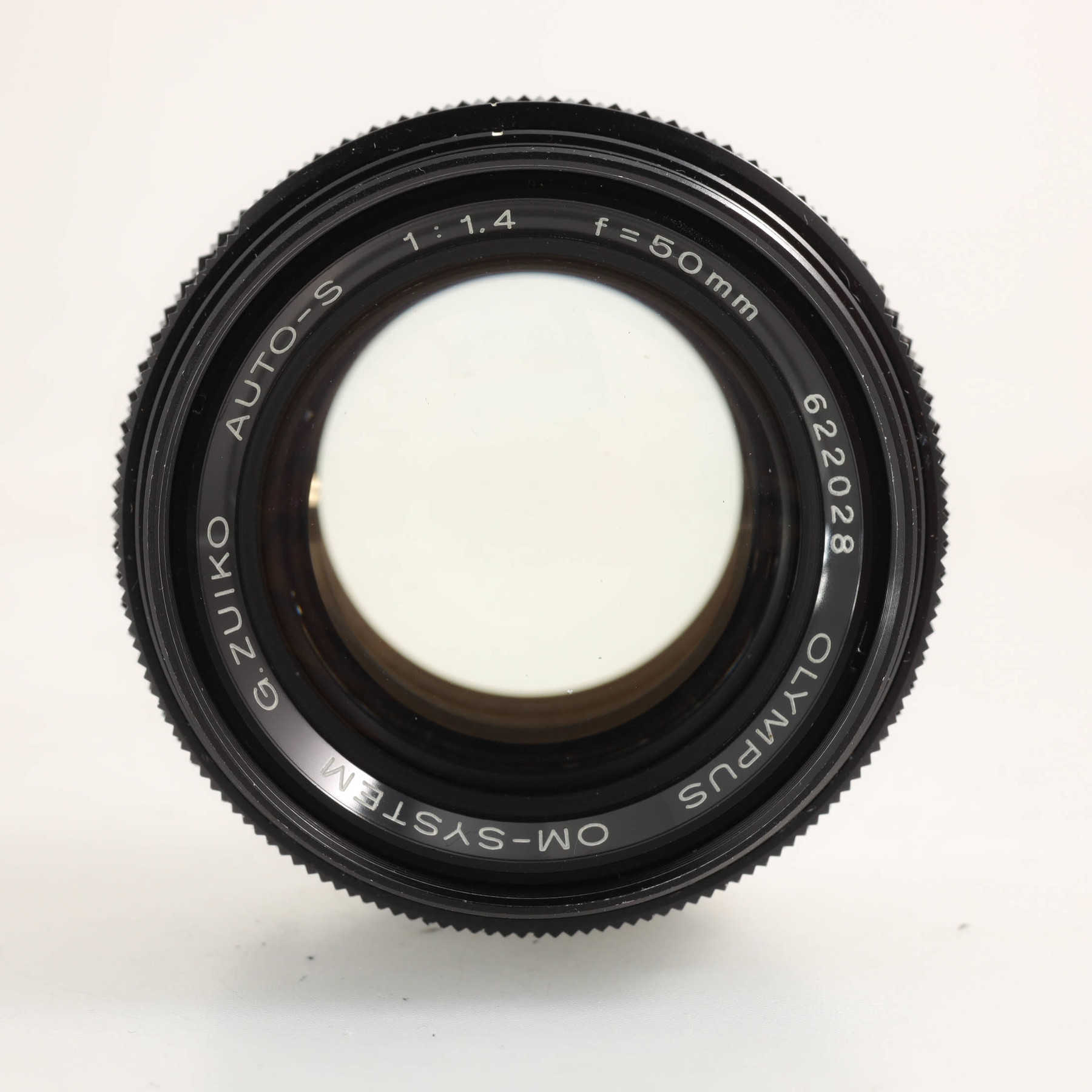 Olympus OM-1n с объективом 50mm f/1.4 G.Zuiko Auto-S Olympus OM-1n с объективом 50mm f/1.4 G.Zuiko Auto-S