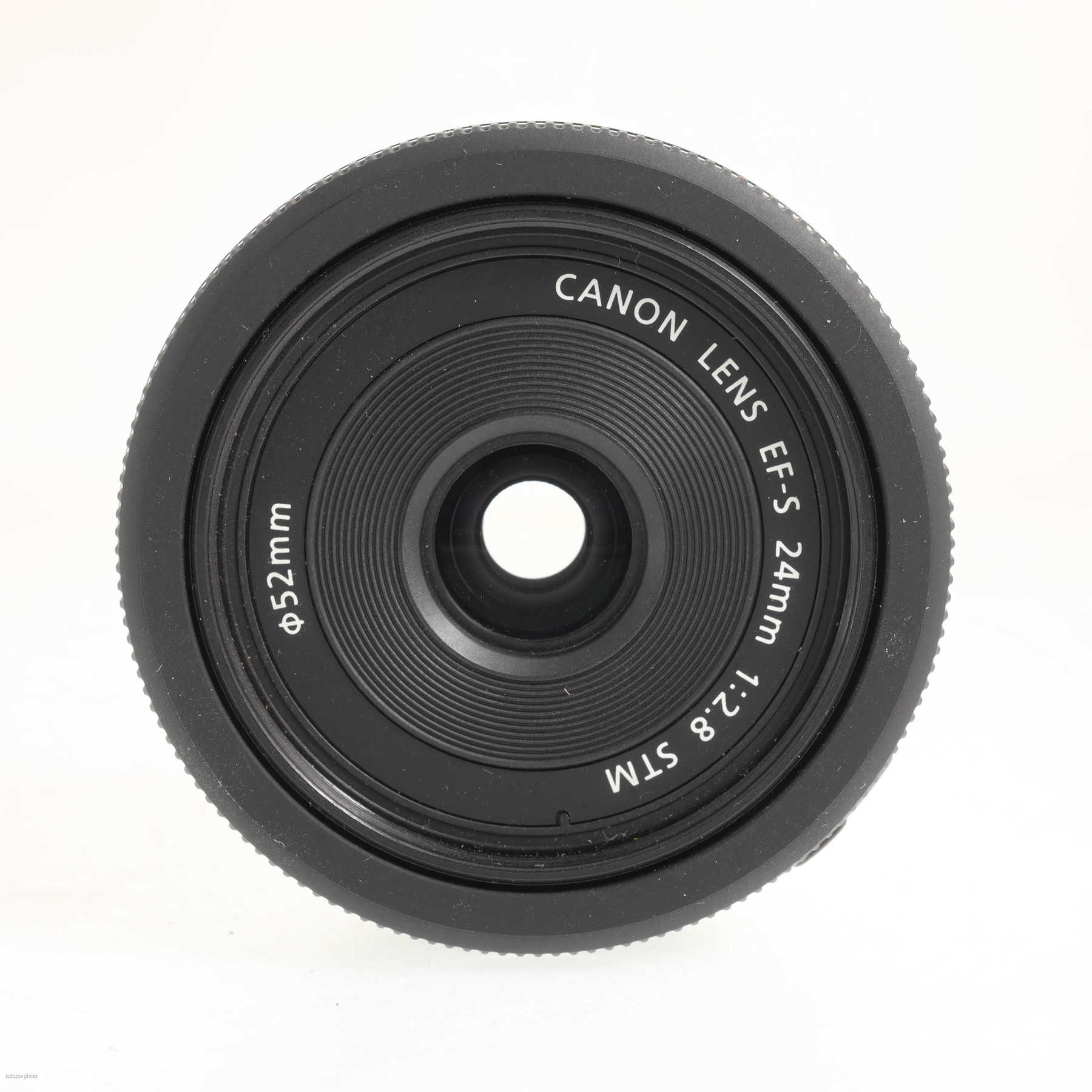 Canon EF-S 24mm f/2.8 STM Canon EF-S 24mm f/2.8 STM