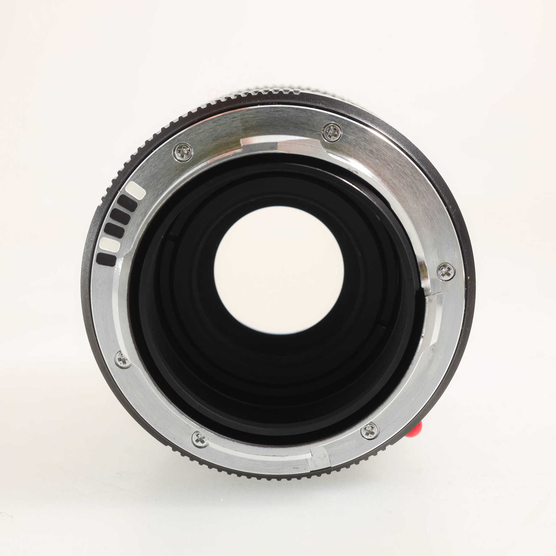 Leica 90mm f/2.5 Summarit-M Leica 90mm f/2.5 Summarit-M