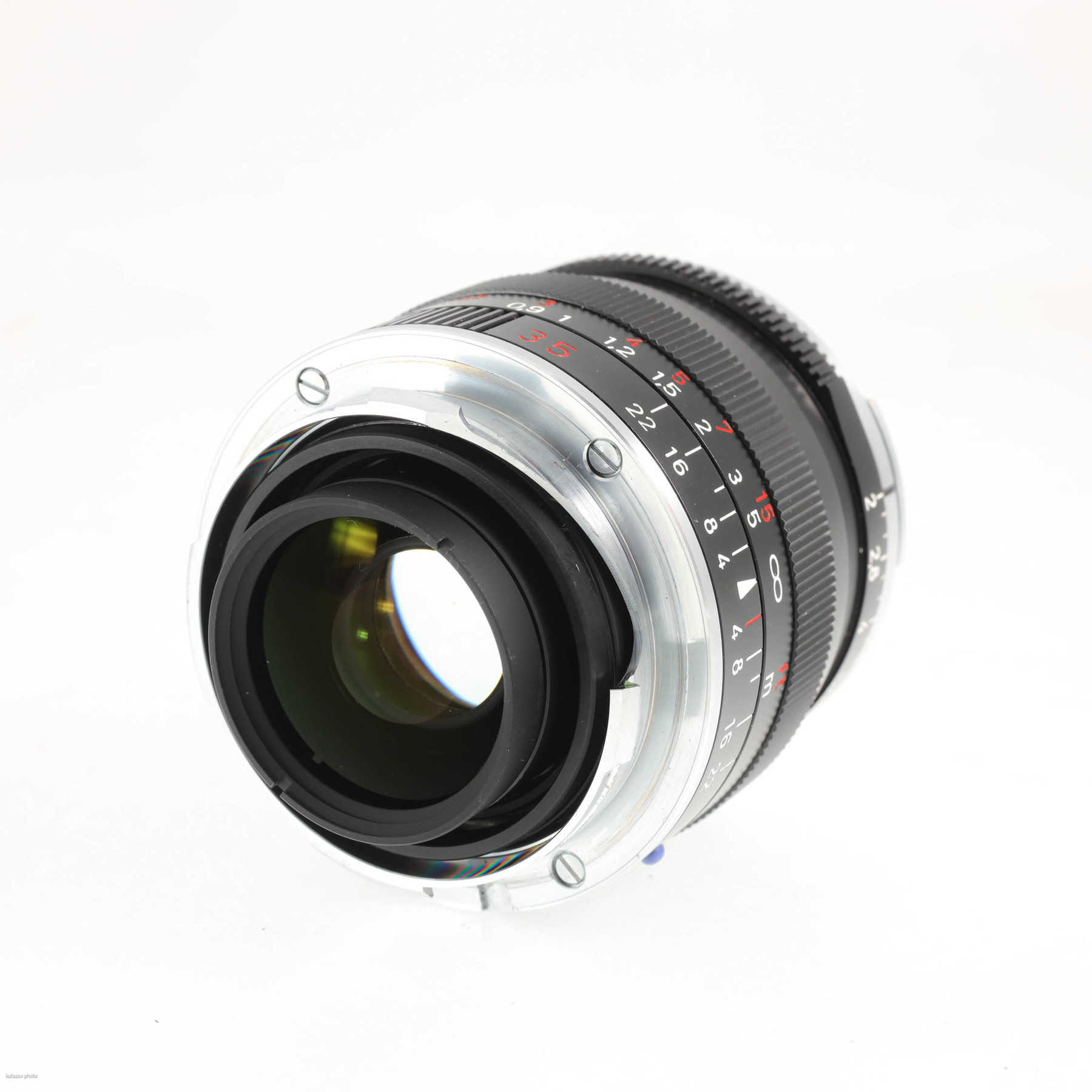 Zeiss Biogon T* 35mm f/2 ZM black Zeiss Biogon T* 35mm f/2 ZM black