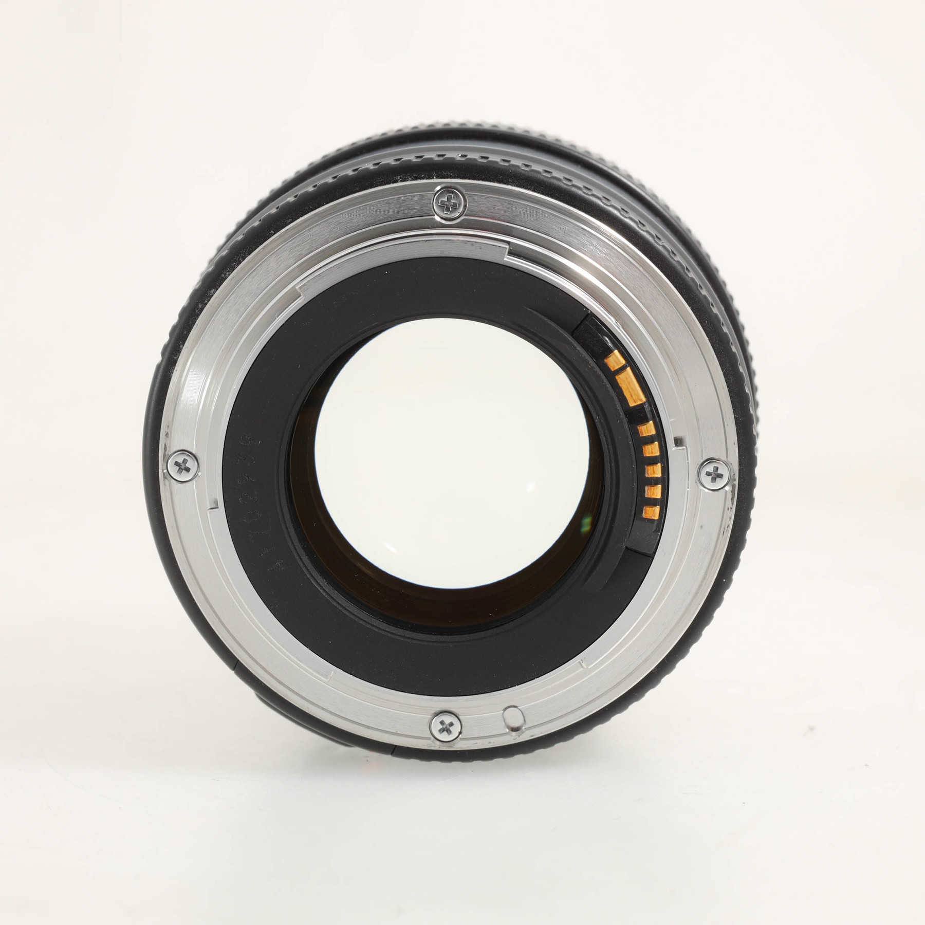 Canon EF 85mm f/1.8 USM Canon EF 85mm f/1.8 USM