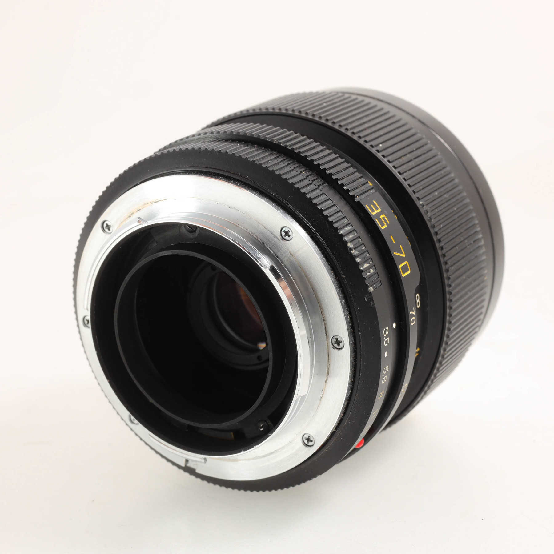 Leica 35-70mm f/3.5 Vario-Elmar-R Leica 35-70mm f/3.5 Vario-Elmar-R