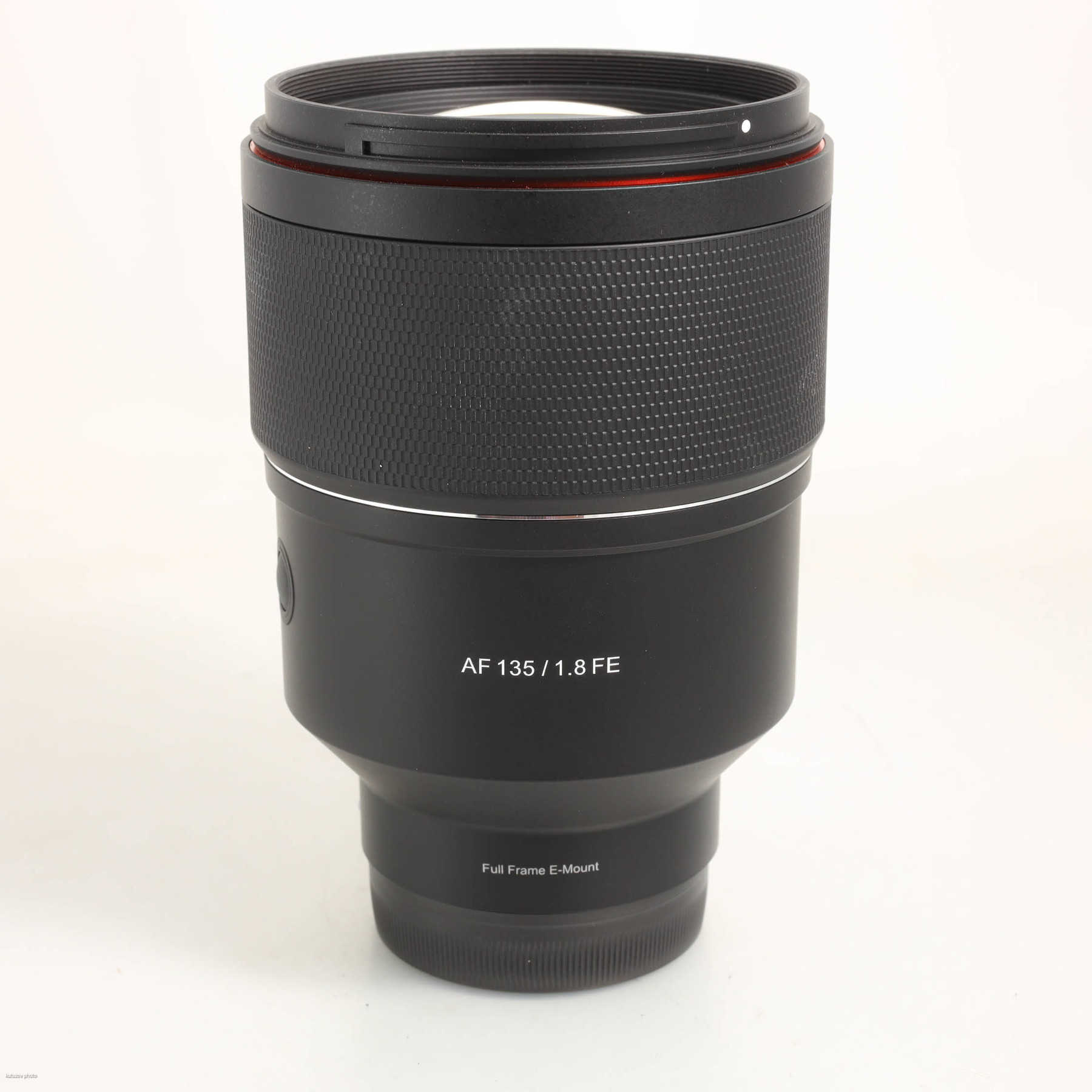 Samyang AF 135mm f/1.8 FE (Sony E) Samyang AF 135mm f/1.8 FE (Sony E)