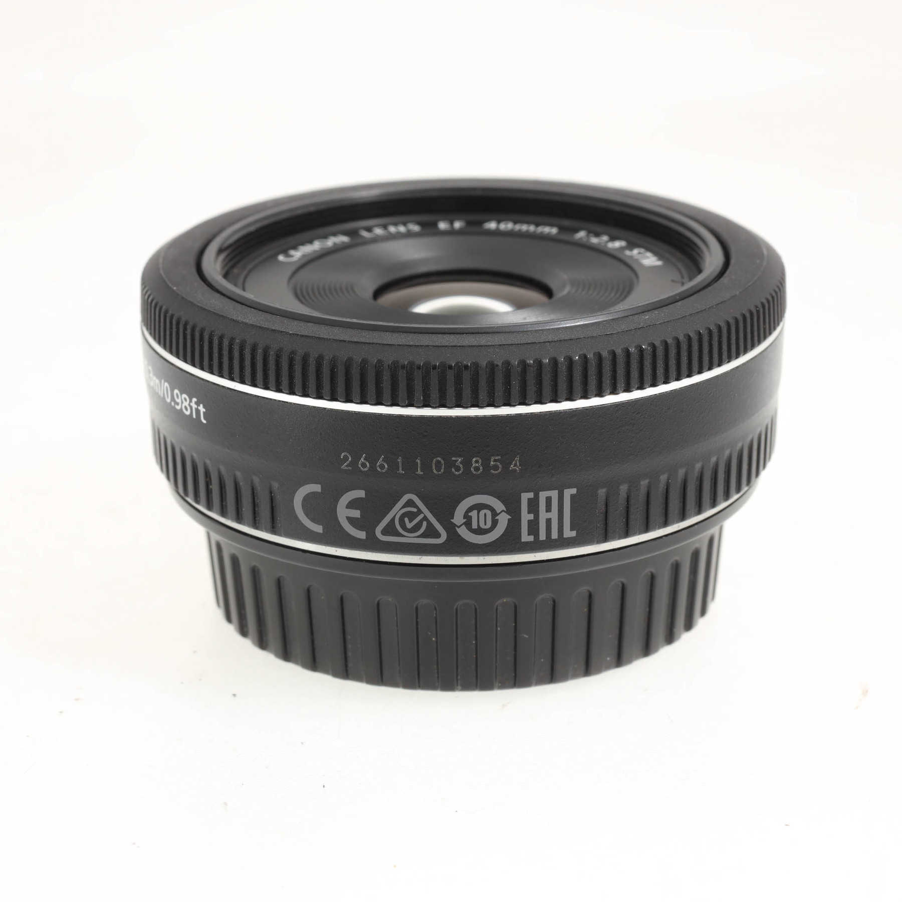 Canon EF 40mm f/2.8 STM Canon EF 40mm f/2.8 STM